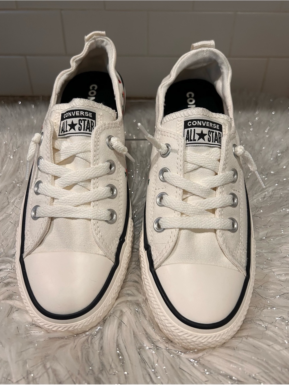 Converse Chuck Taylor Low Top Sneakers White Red Cherry Embroidery New - Picture 2 of 7